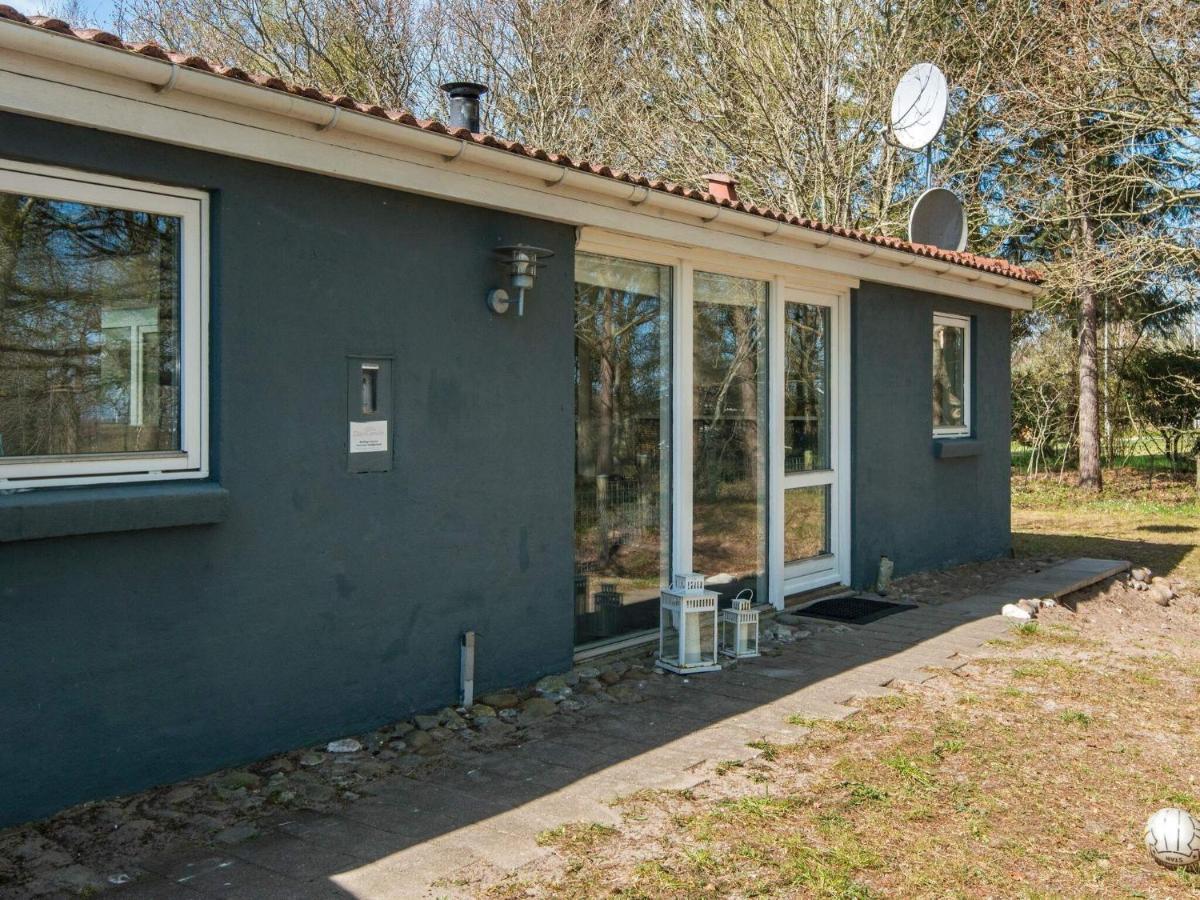 8 Person Holiday Home In Rsted Kare Esterno foto